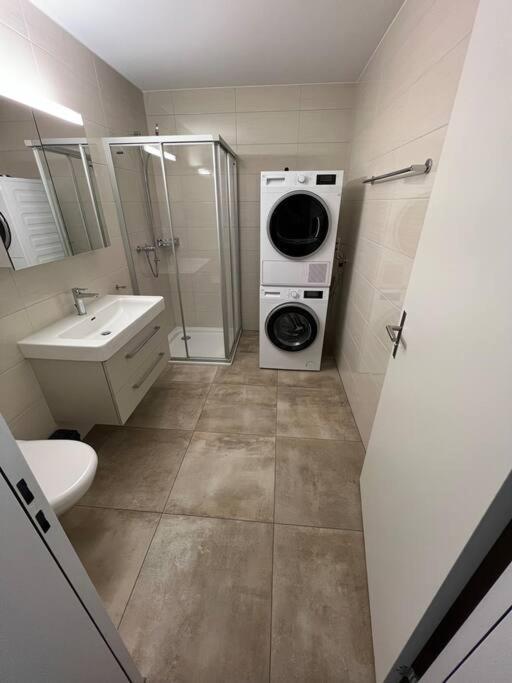 Brand New Apartment Surrounded By Nature Schattdorf エクステリア 写真